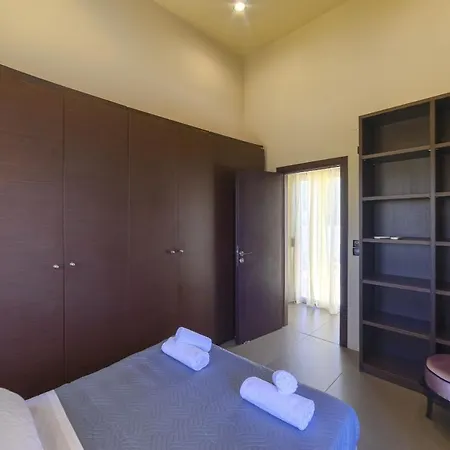 Sfedami Villa *
